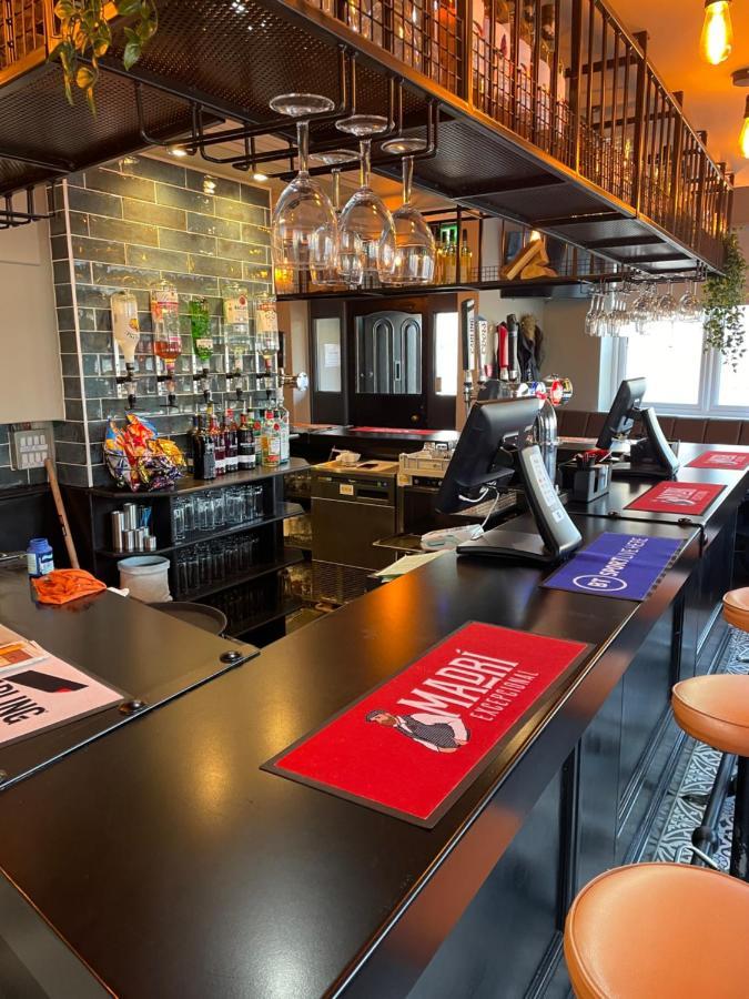 Mersey View Hotel & Pub Hale  Zewnętrze zdjęcie